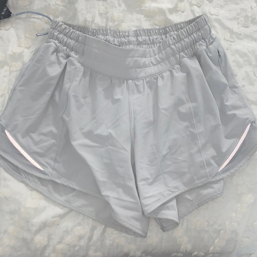 Low rise, Hotty hot LuluLemon shorts